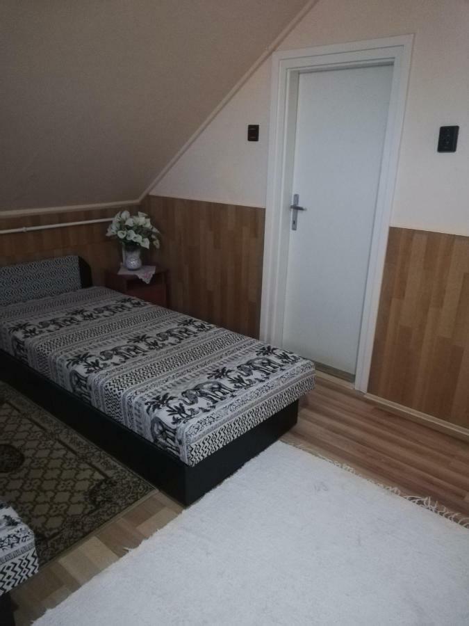 فندق Hajdúszoboszlóفي  Szoboszlofonix Vendeghaz المظهر الخارجي الصورة